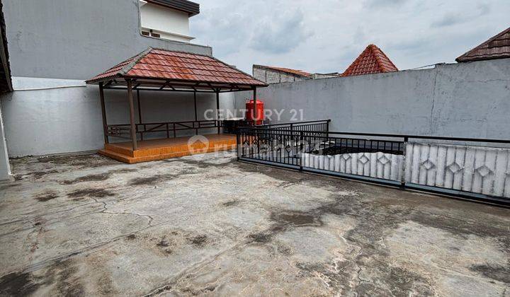 Ruang Workshop Atau Showroom Lokasi Dekat Tol Di Bintara Bekasi 2