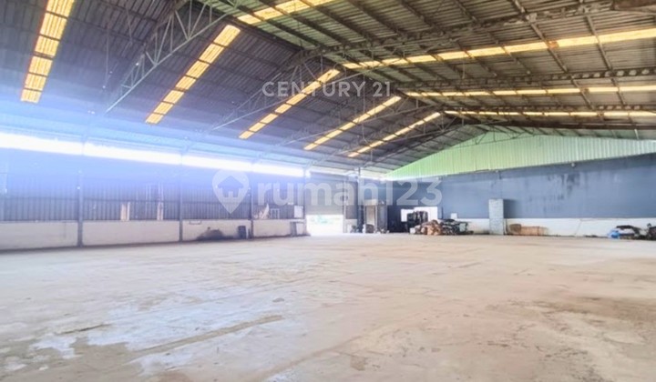 Hot Property 3-unit Warehouse Former Light Industry Factory in Daan Mogot Hot Property 3-unit Warehouse Former Light Industry Factory in Daan Mogot