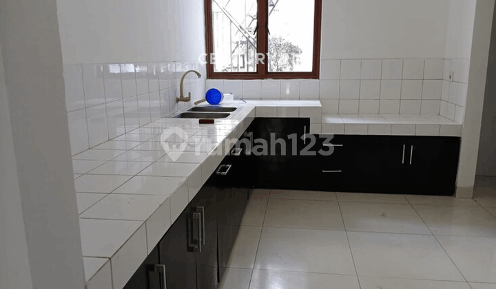 Rumah 2 Lantai Bagus di Dalam Cluster Jgc Cakung Jakarta Timur 2