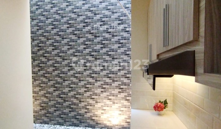 Disewakan Ruko Full Furnish 2 Lantai di Metland Cakung Jakarta