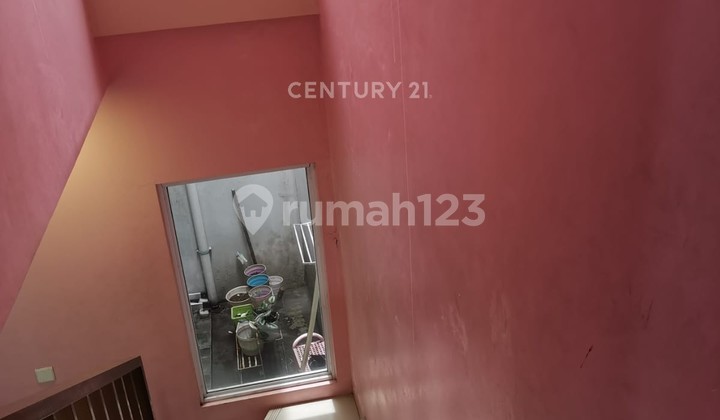 2-Story House in Good Condition, Ready to Occupy in River Garden Cluster, JGC Cakung 2