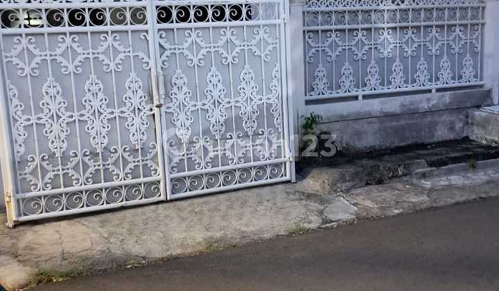 Sewa Rumah Murah Siap Huni 1¼ Lantai 6X20 Strategis di Sunter, Jakarta Utara 1