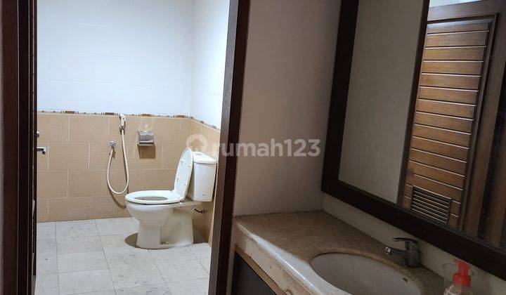 Sewa Murah Rumah Mewah 3 Lantai 15x30 Hadap Timur Ada Kolam Renang di Ancol, Jakut 2
