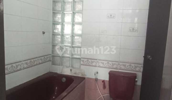 Sewa Rumah Siap Huni 2 Lantai 6X17 Strategis Hadap Utara di Kelapa Gading, Jakarta Utara 2