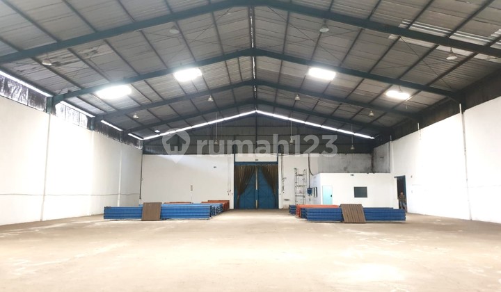 Affordable 1-Story Warehouse Rental 39X52, Strategically Located in Cilincing, North Jakarta Affordable 1-Story Warehouse Rental 39X52, Strategically Located in Cilincing, North Jakarta