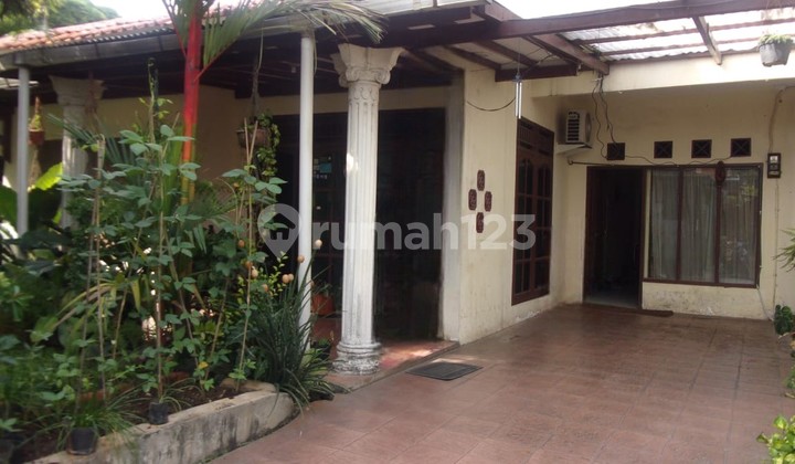 Dijual Rumah Klasik di Radio Dalam 1