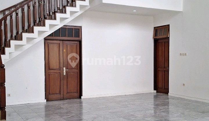 Rumah Bagus dan Luas di Cipete Cocok Utk Kantor dan Usaha Rumah Bagus dan Luas di Cipete Cocok Utk Kantor dan Usaha
