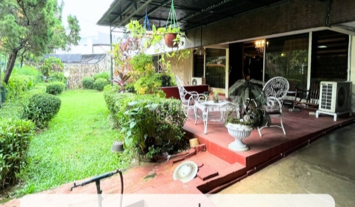 Rumah Nyaman di Kebayoran Baru dekat Jalan Pakubuwono Rumah Nyaman di Kebayoran Baru dekat Jalan Pakubuwono