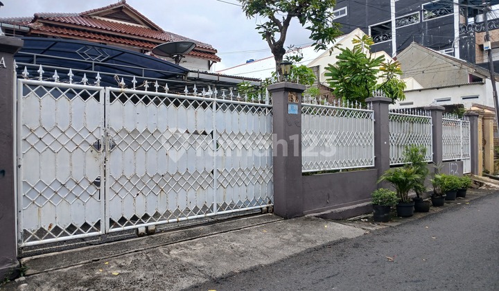 Dijual Rumah di Kebayoran Lama,Grogol Selatan