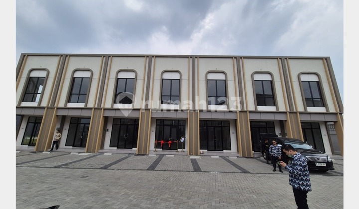 RENT A SHOPHOUSE IN GADING SERPONG ILLAGO RENT A SHOPHOUSE IN GADING SERPONG ILLAGO
