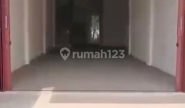 For rent: shop house in Condet 2