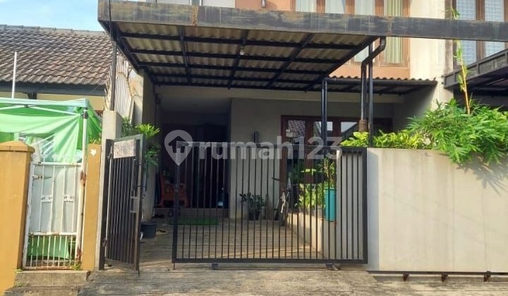Dijual Rumah 2 Lantai di Cinere
