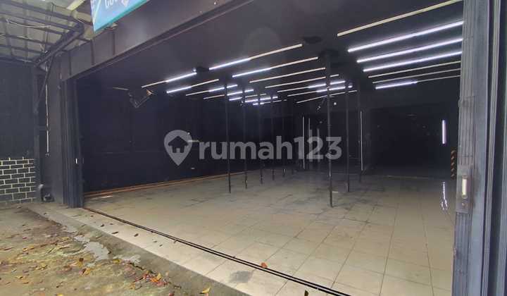 For Rent: Strategically located shop house in Bintaro, Deplu 2