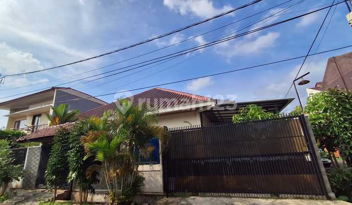 Dijual Rumah Hoek 2Lt di Pamulang Permai I Blok Ax