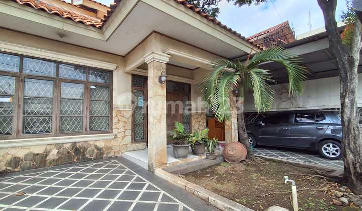 Disewakan Rumah Siap Huni Di Kerawang Lokasi STRATEGIS - KOMERSIAL AREA Cocok untuk Kantor Notaris  2 lantai Hadap TIMUR 2