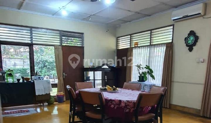 Di Jual Rumah HOEK  1 Lantai - Lokasi Strategis  Cocok untuk Hunian Komersial Di Tebet - Jakarta Selatan 2