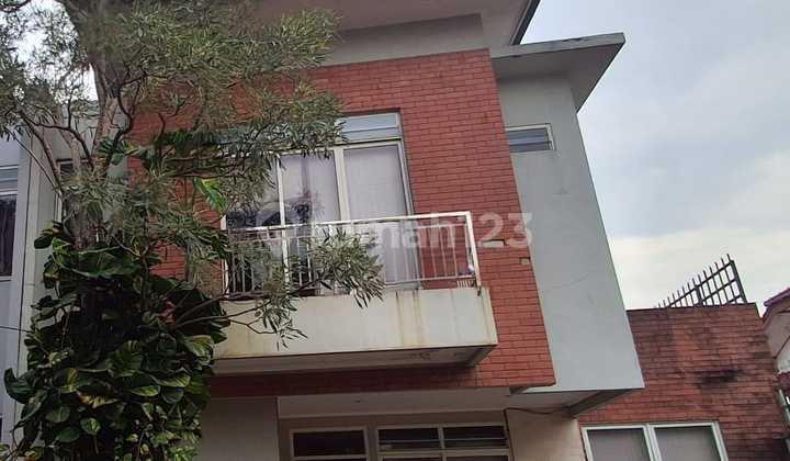 For Sale: Ready-to-Occupy House in Karang Tengah Complex - Lebak Bulus.