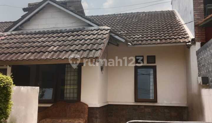 DIJUAL RUMAH  Lokasi STRATEGIS  di PANCORAN MAS - Depok