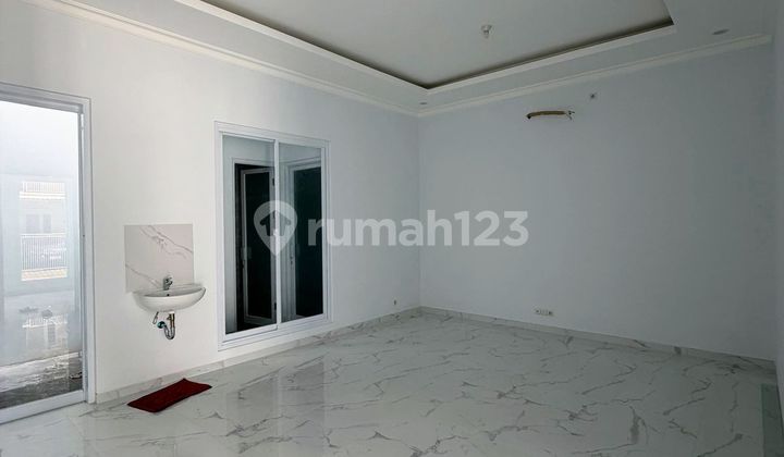 For Sale New Modern Minimalist 2-Story House Fresh in Bukit Palma 2