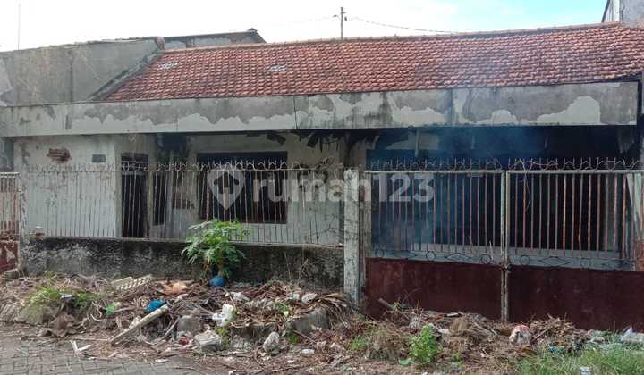 Dijual Rumah Hitung Tanah Jl. Tulungagung, Surabaya Pusat