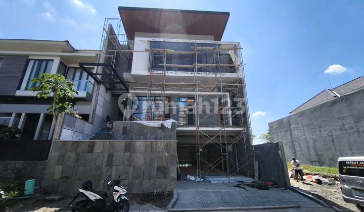 Dijual Rumah Mewah High Spec Di Water Front, Citraland 2