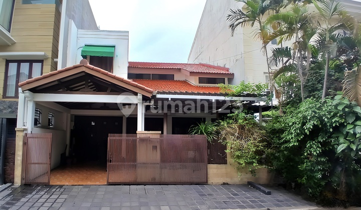 Cheap house for sale in Pondok Indah, South Jakarta, Rare opportunity.