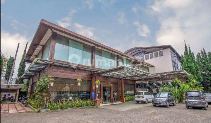Dijual Hotel Bagus di Lembang, Bandung Dijual Murah , Fasilitas bagus, Letak Strategis.