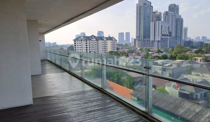 Apartemen 4BR besar, Bagus, Strategis, semi Furnished di Kemang, Jakarta Selatan Apartemen 4BR besar, Bagus, Strategis, semi Furnished di Kemang, Jakarta Selatan