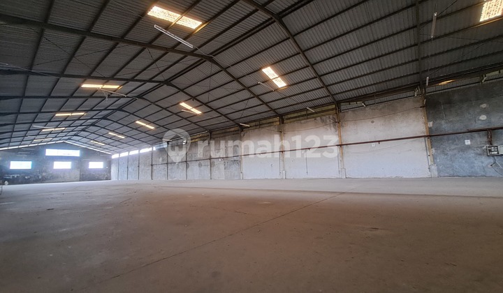 Warehouse for Rent in the Citeurup Warehousing Area, Bogor.