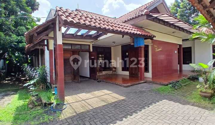 Rumah luas di Kawasan tenang dekat kemana mana di pondok labu Rumah luas di Kawasan tenang dekat kemana mana di pondok labu