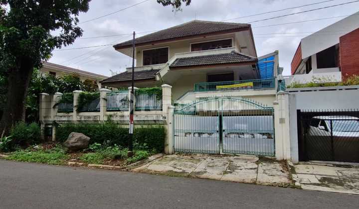 RUMAH DIJUAL DI PONDOK INDAH, Strategis, MURAH