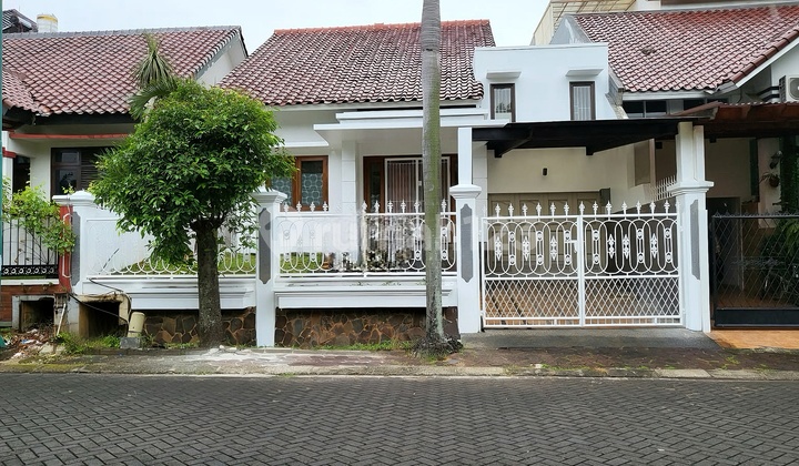 Dijual Rumah Nyaman Di Perumahan Elit Raffles Hills Cibubur - Jaktim