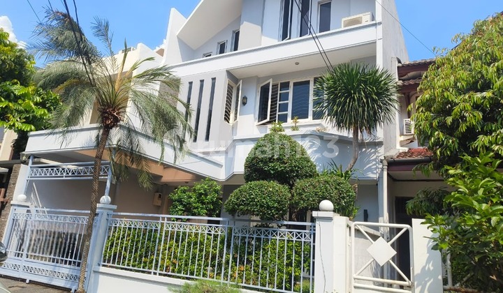 Rumah Disewa - lokasi strategis di Pondok Indah Jakarta Selatan