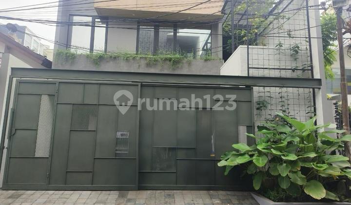 Rumah Mewah dijual di Pondok Indah - Elegan, luas dan siap Huni