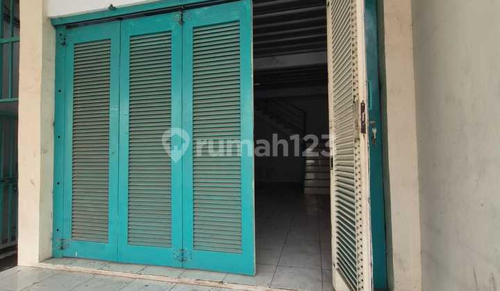 Strategic Kiosk Shop House