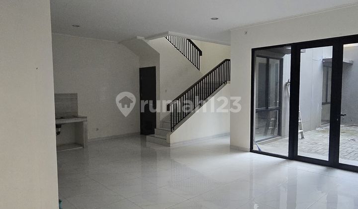 Rumah Disewakan Bersih Bagus 2