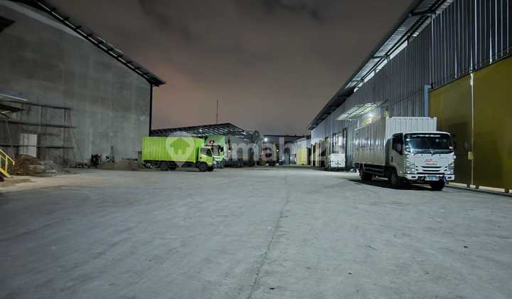 Tersedia Gudang30 Unit Tersedia Gudang30 Unit