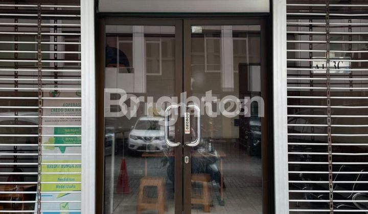 Shop house next to Kebon Jeruk toll road 2