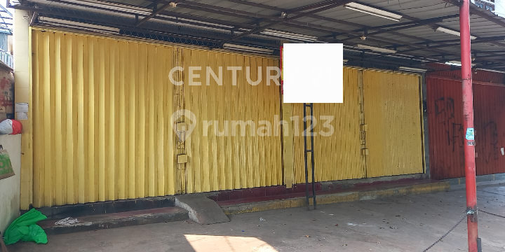 For Rent 2-Story Shophouse in a Strategic Location