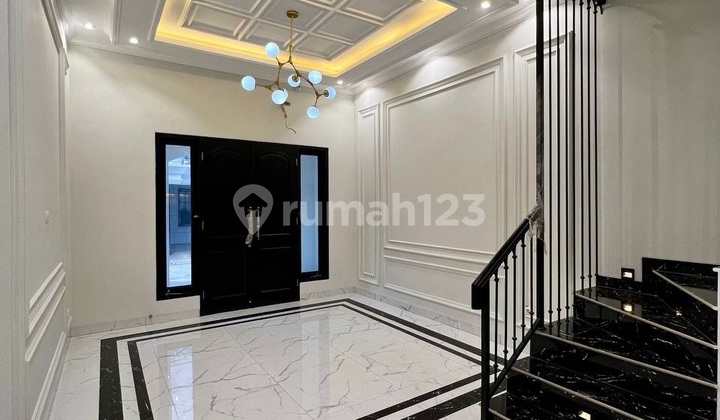 American Classic House in Jagakarsa, South Jakarta 2