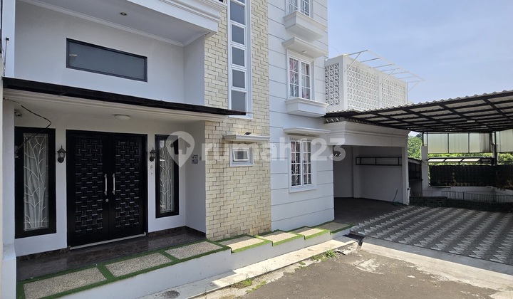 Well-Maintained Second House in Lenteng Agung, South Jakarta 2