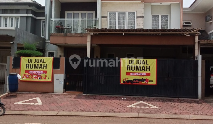 Rumah Mewah Ada Kolam Renang Di Boulevard Kota Wisata Cibubur Rumah Mewah Ada Kolam Renang Di Boulevard Kota Wisata Cibubur