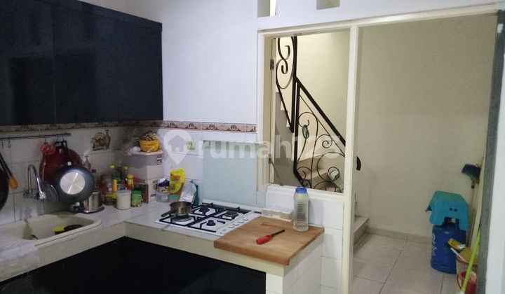 Rumah 2 Lantai Furnish Kota Wisata Cibubur  2