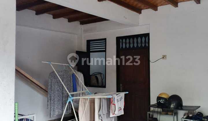 House in the Middle of Denpasar City House in the Middle of Denpasar City