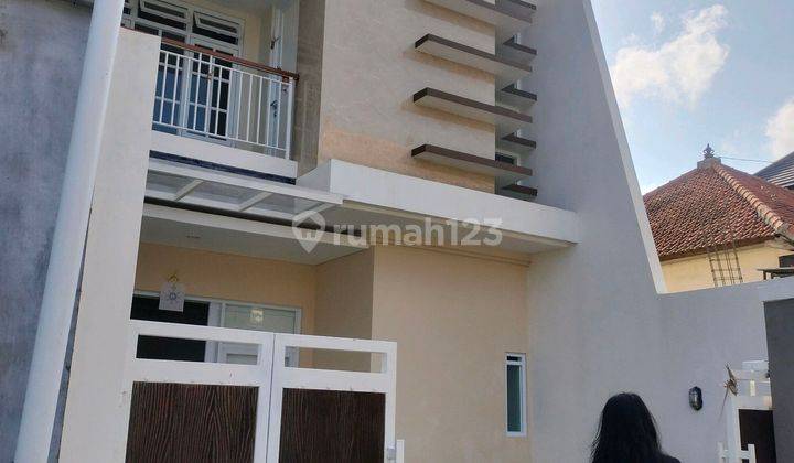 Rumah Disewakan Modern Minimalis Lokasi Sangat Tratgiso 1