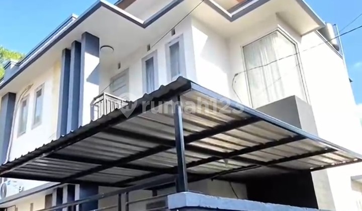 Rumah Lantai 2 Lokasi Strategis 1