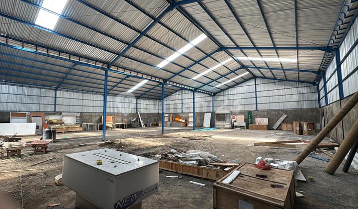 Gudang Disewakan Lokasi Strategis