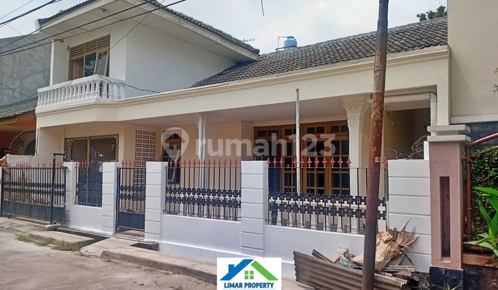 Rumah Boulevard Nyaman Terawat Harga Bagus, Pondok Pekayon Indah