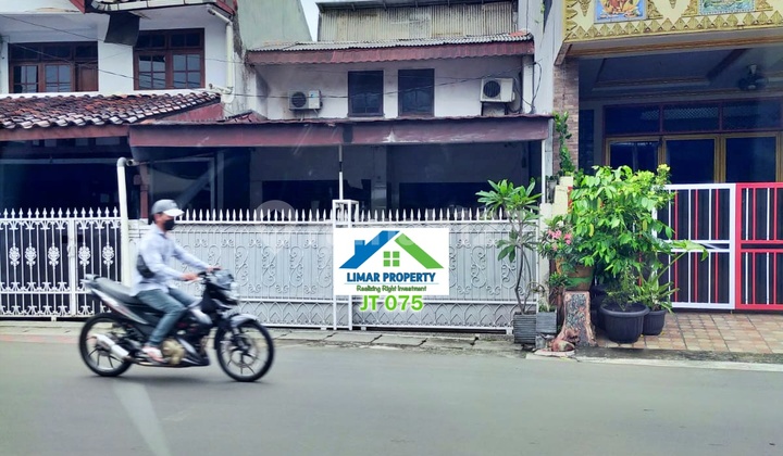 Rumah 2 Lantai Harga Bagus di Lokasi Strategis Duren Sawit Rumah 2 Lantai Harga Bagus di Lokasi Strategis Duren Sawit
