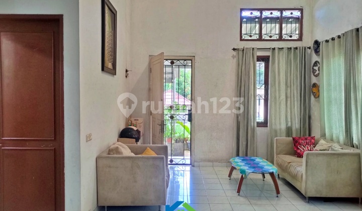 Rumah Hook Nyaman Terawat Harga Terbaik di Legenda Wisata Cibubur